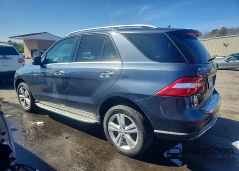 2013 Mercedes-Benz Ml 350 4Matic z USA, uszkodzony, nr VIN 4JGDA5HB2DA128205